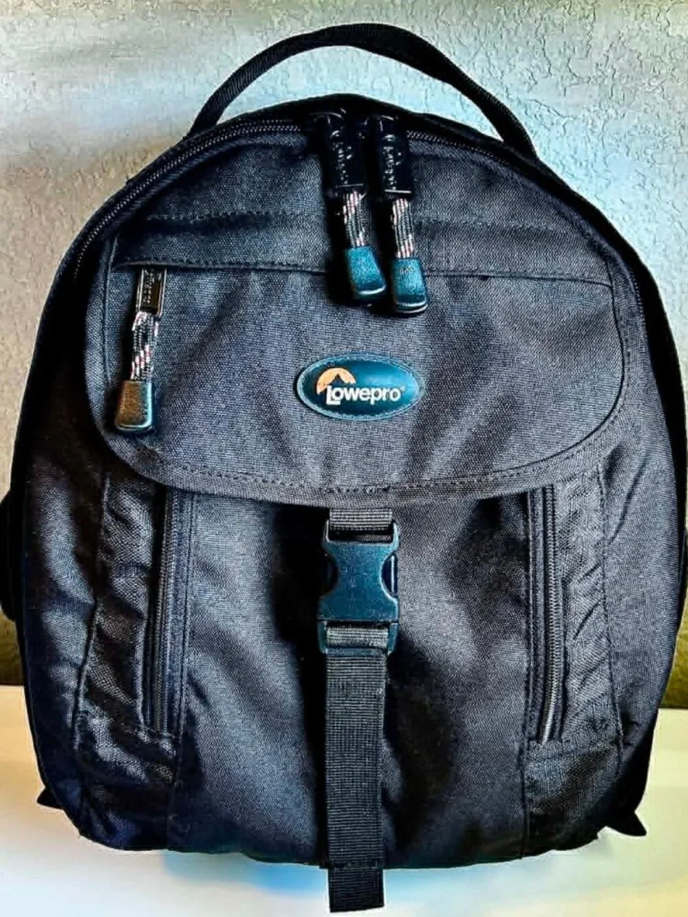 NWT LOWEPRO Micro Trekker 200 Camera Multi-use Backpack Water Resistant Black